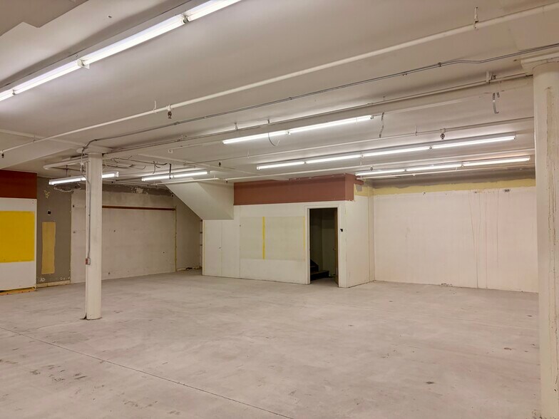 More Photos Of 202 Main Ave S, Twin Falls Coworking Space