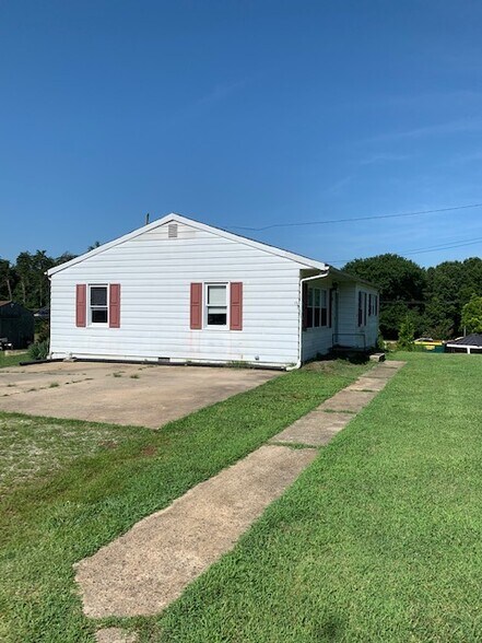 More Photos Of 4905 Auburn Rd, Summerfield Medical For Lease