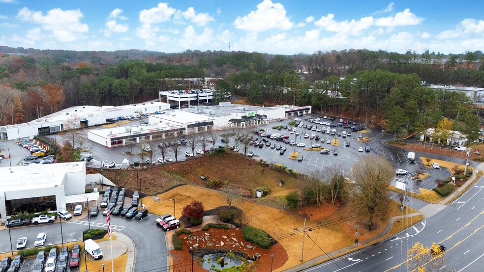 More Photos Of 7507 NE Roswell Rd, Atlanta Unknown For Lease
