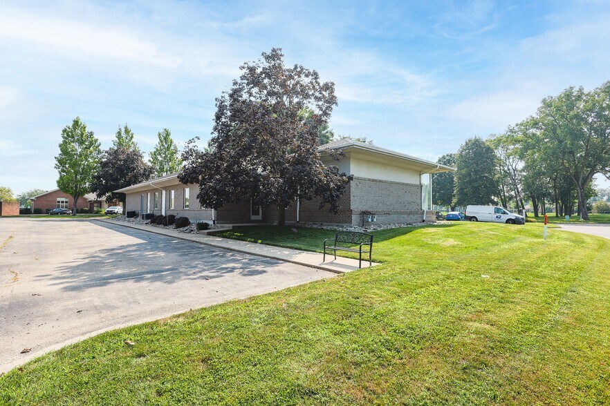 More Photos Of 5963 Kentshire Dr, Kettering Medical For Sale