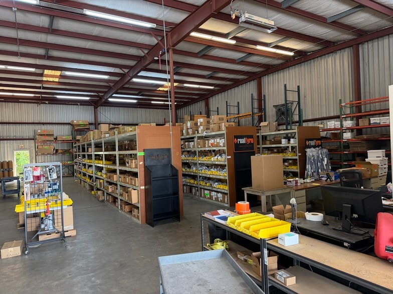 More Photos Of 229 SW 54th Ct, Ocala Distribution For Lease
