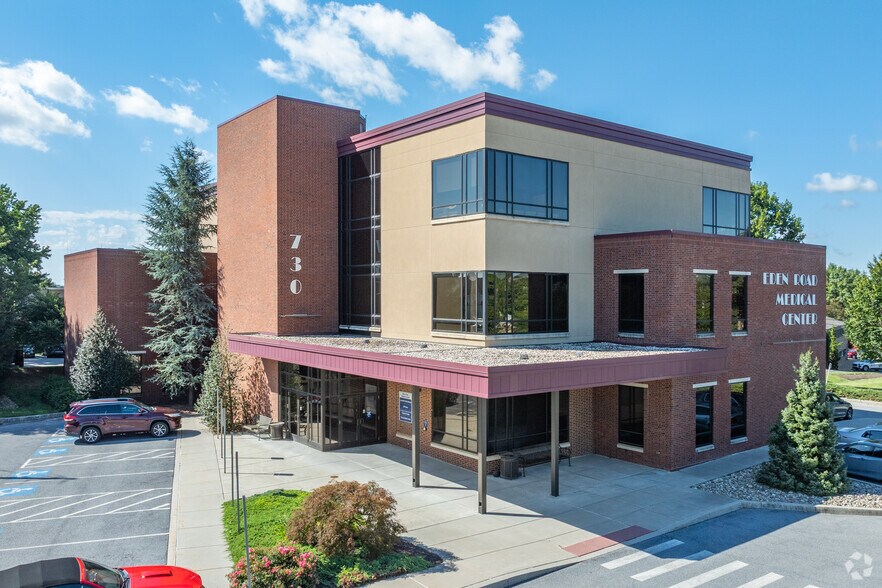 More Photos Of 730 Eden Rd, Lancaster Medical For Lease