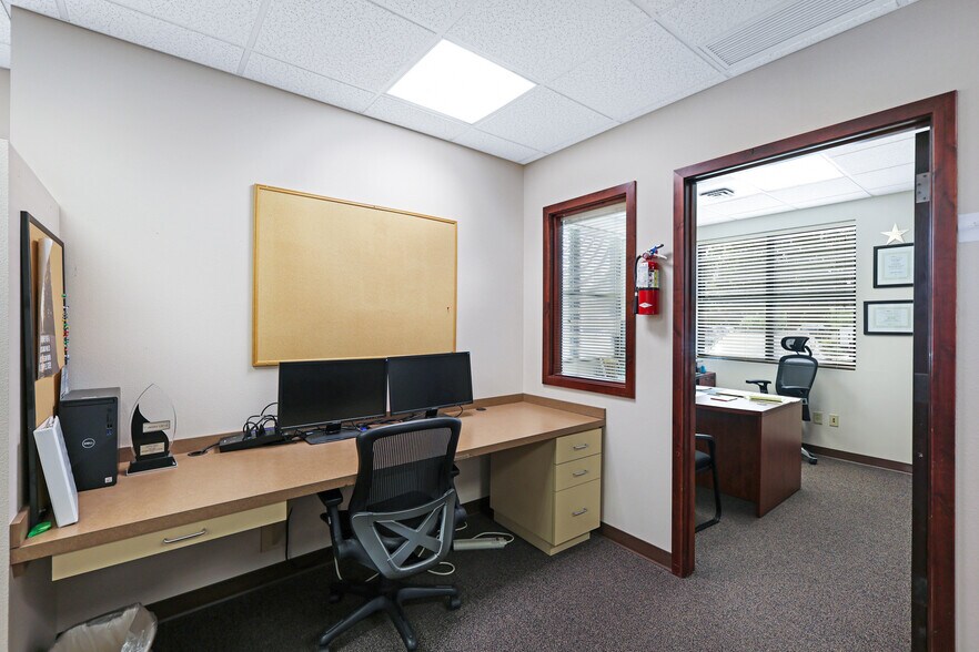 More Photos Of 1131 E Westview Ct, Spokane Medical For Lease