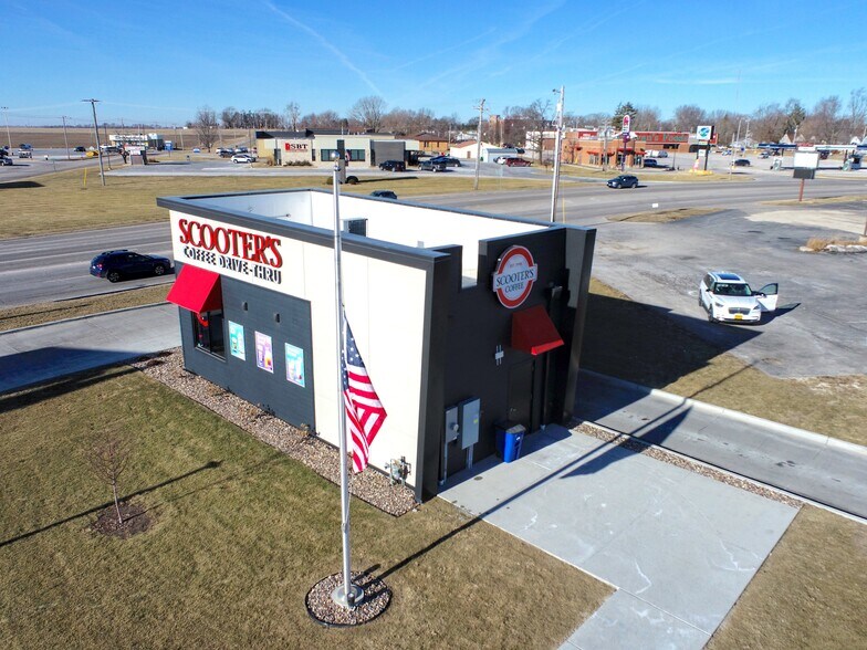 More Photos Of 630 Tenney St, Kewanee General Retail For Sale