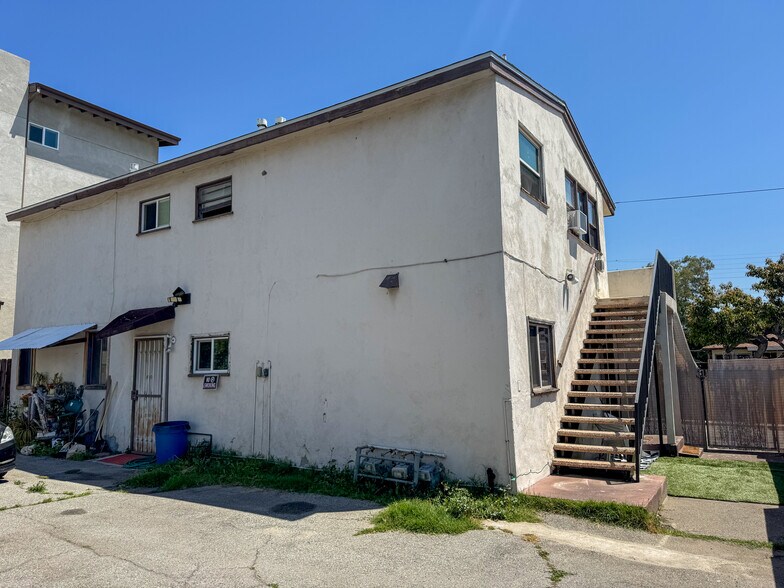 More Photos Of 826 N Fair Oaks Ave, Pasadena Land For Sale