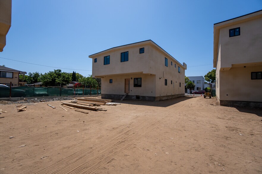 More Photos Of 906 Lakme ave, Wilmington Apartments For Sale