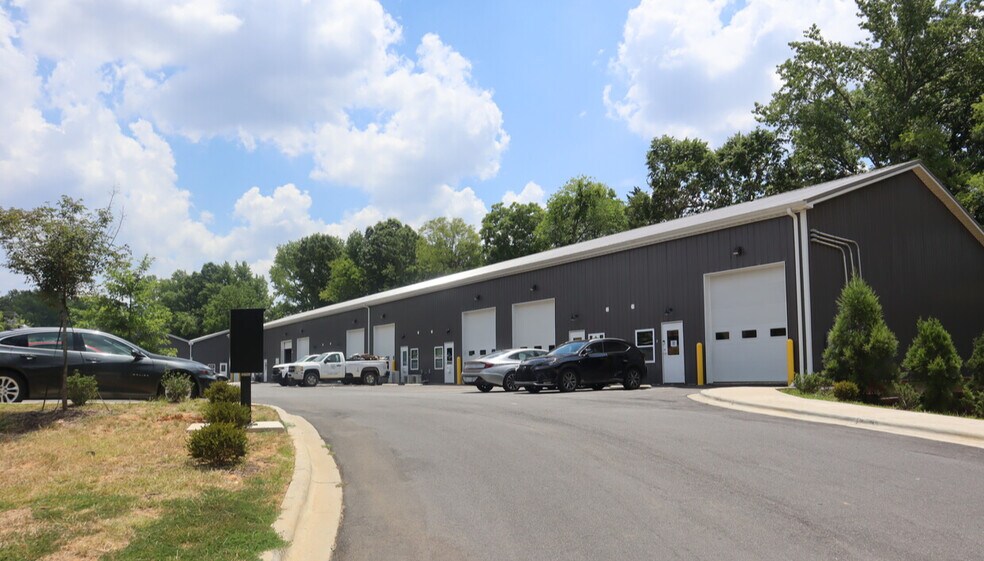 Primary Photo Of 1700 Industrial Center, Charlotte Light Distribution For Sale