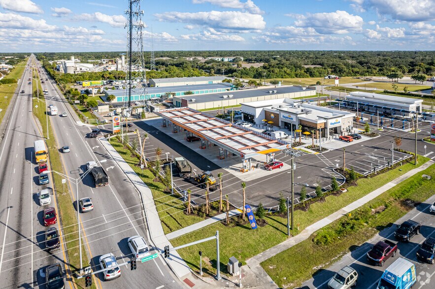 More Photos Of 19701 Cochran Blvd, Port Charlotte Convenience Store For Lease