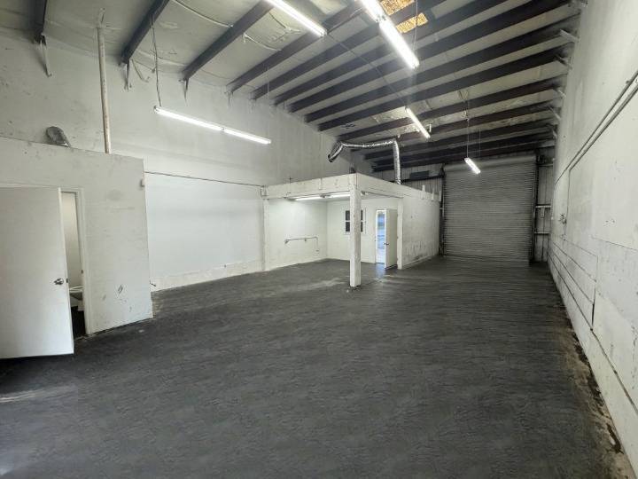 More Photos Of 656-664 SW Carter Ave, Port Saint Lucie Warehouse For Sale