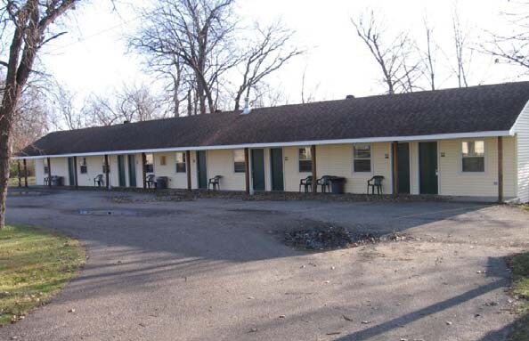 More Photos Of 895 E Highway 10, Detroit Lakes Hotel For Sale