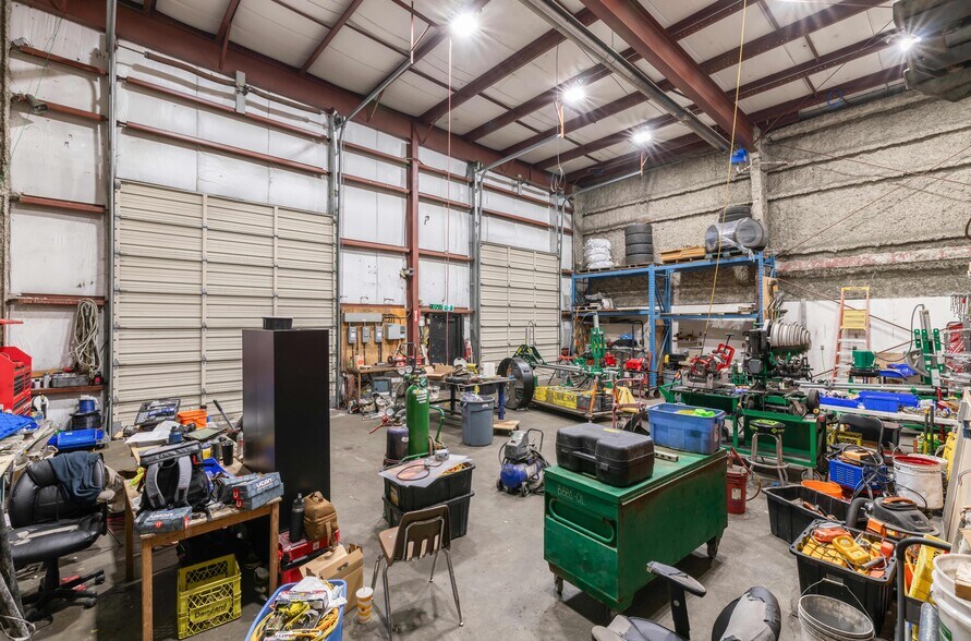 More Photos Of 11517 132A St, Surrey Warehouse For Sale