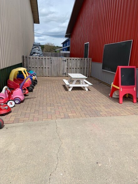 More Photos Of , Boscobel Unknown For Sale