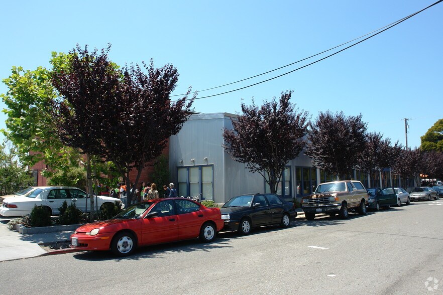 More Photos Of 2865 7th St, Berkeley Warehouse For Lease