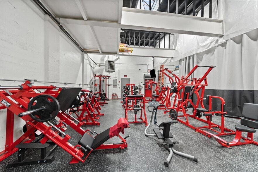 More Photos Of 148-150 Pearl St, Port Chester Auto Repair For Sale