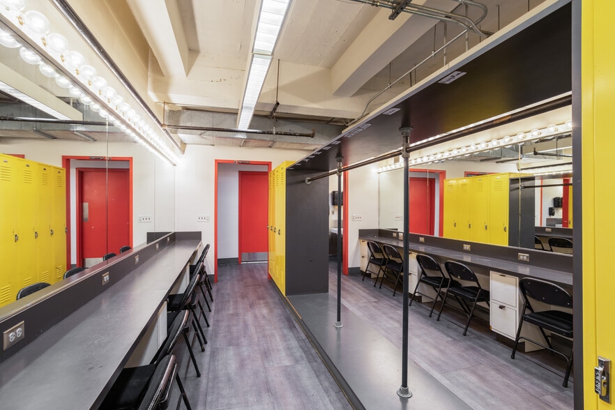 More Photos Of 601 S Broad St, Philadelphia Office For Lease