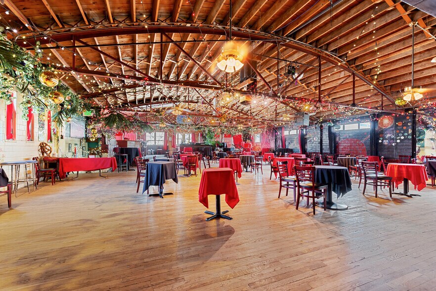 More Photos Of 2195-2199 California St, Denver Restaurant For Sale