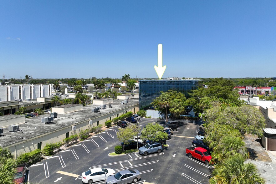 More Photos Of 2240 Palm Beach Lakes Blvd, West Palm Beach Office For Sale