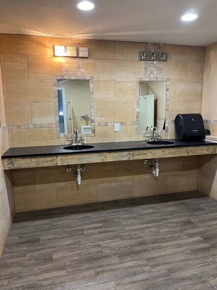 More Photos Of 7575 Buckley Rd, North Syracuse Unknown For Sale