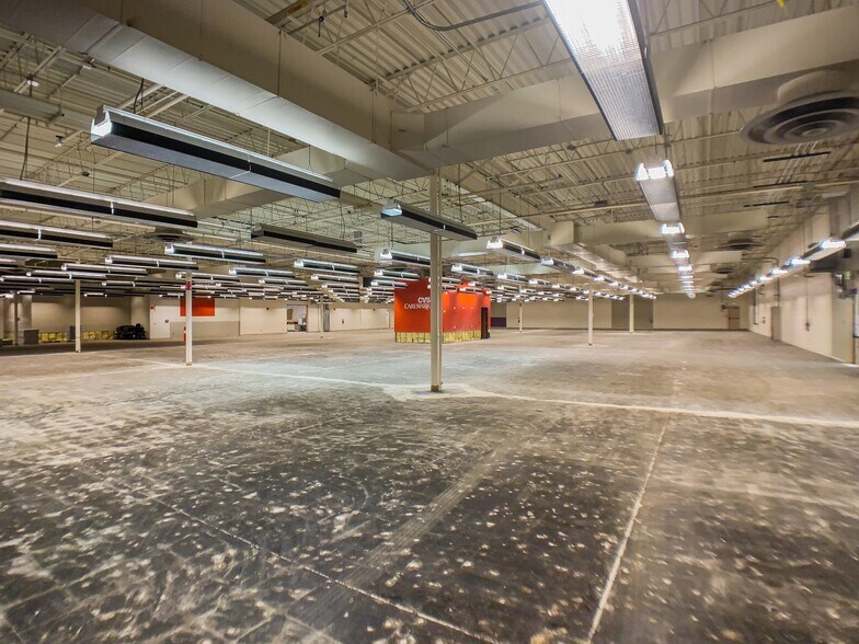 More Photos Of 244 Dundee Ave, Greeley Warehouse For Lease