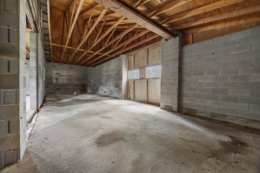 More Photos Of 1085 Old US 421, Lillington Industrial For Sale