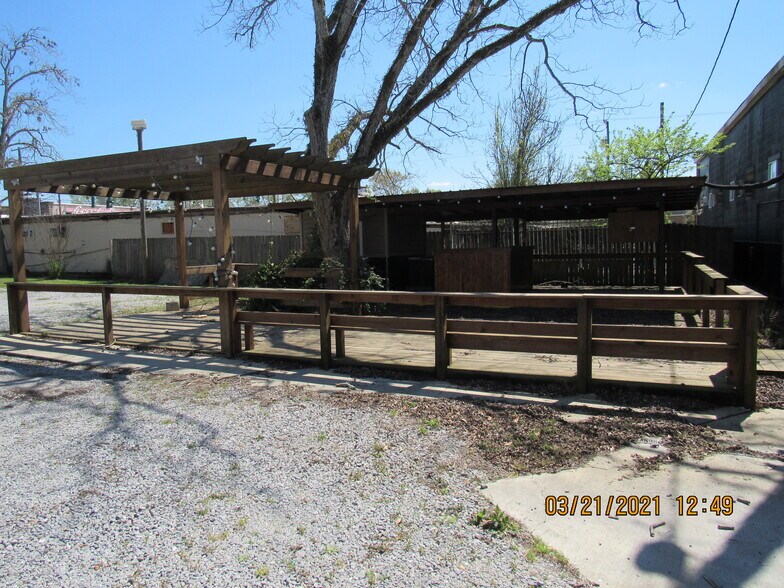More Photos Of 210 W Oak St, Amite Restaurant For Sale