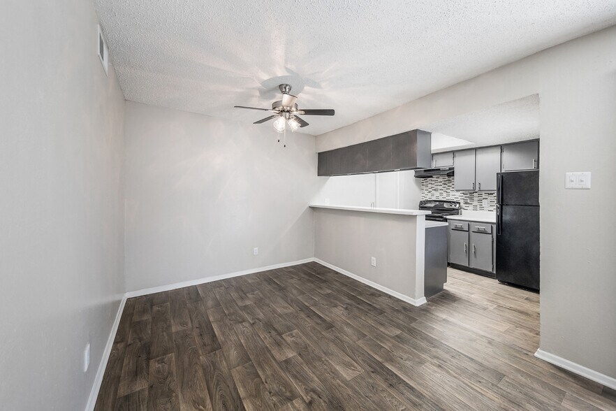More Photos Of 35 2nd Ave E, Halliday Apartments For Sale