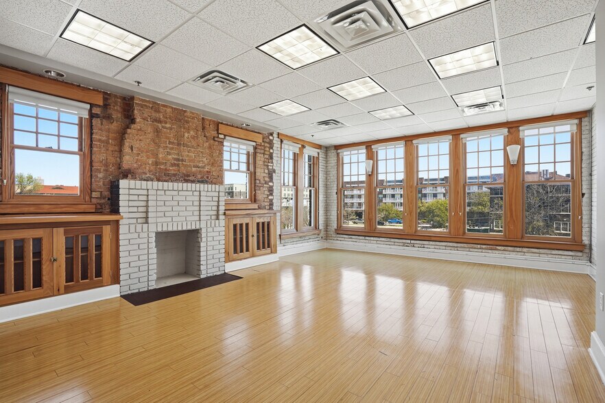 More Photos Of 1200 W Magnolia Ave, Fort Worth Office For Lease