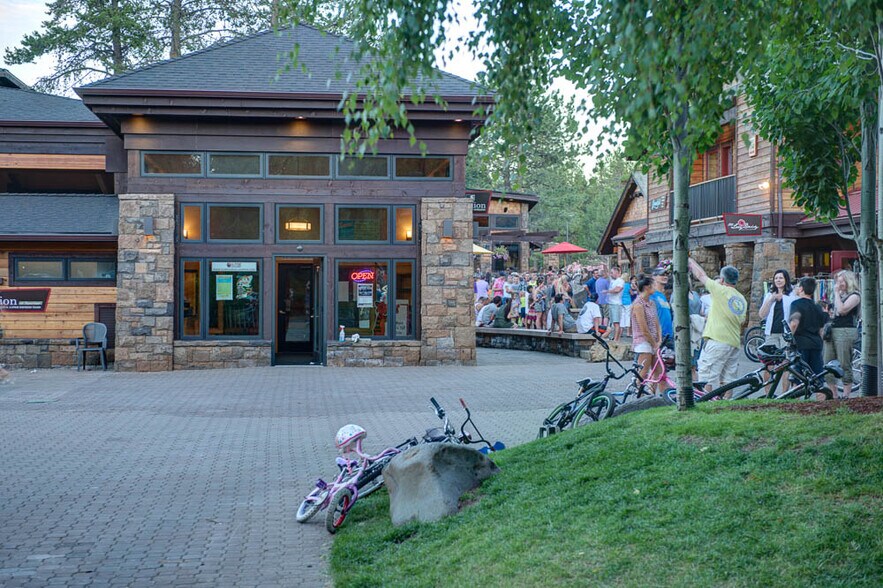 More Photos Of 57100 Beaver Dr, Sunriver Unknown For Lease