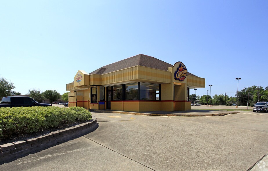 More Photos Of 1701 Fairway Dr, Alvin Unknown For Lease