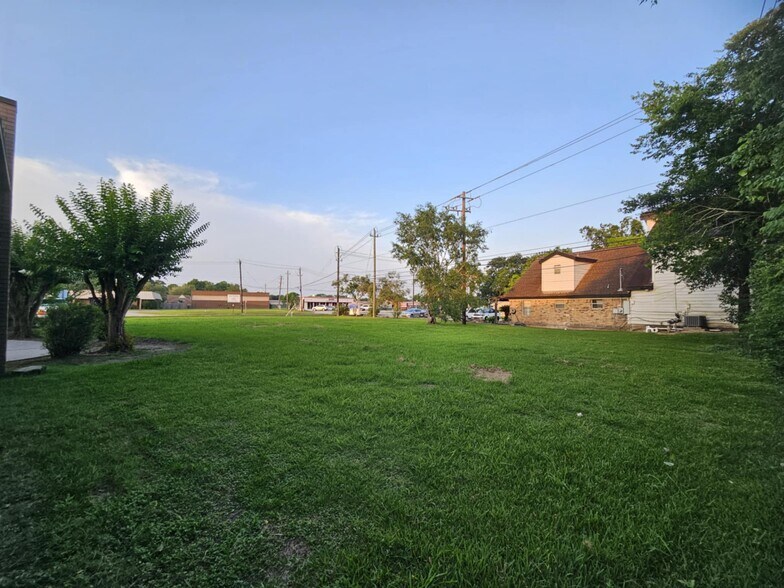 Primary Photo Of 2008 Broadway St, Pearland Land For Sale