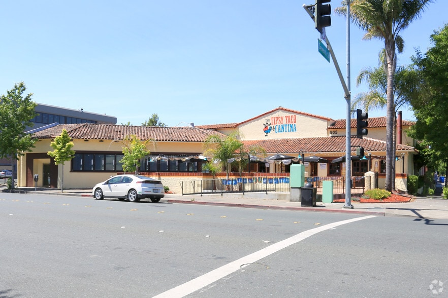 Primary Photo Of 501-505 Mendocino Ave, Santa Rosa Restaurant For Lease