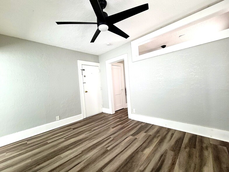 More Photos Of 619 Kirkwood Ter N, Saint Petersburg Apartments For Sale