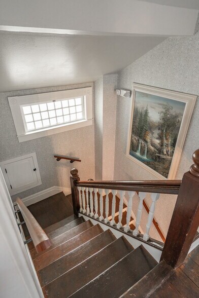 More Photos Of 2516 Willow Creek Rd, Prescott Freestanding For Sale