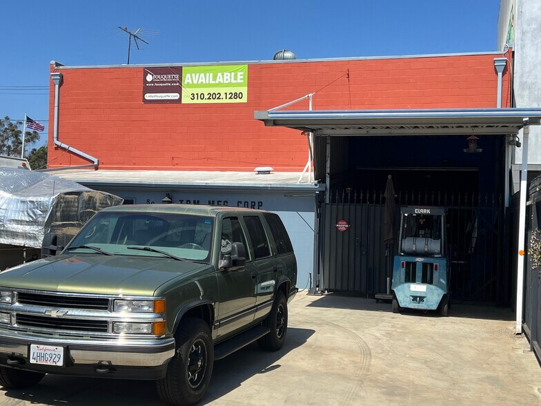 More Photos Of 8945 Ellis Ave, Los Angeles Manufacturing For Lease
