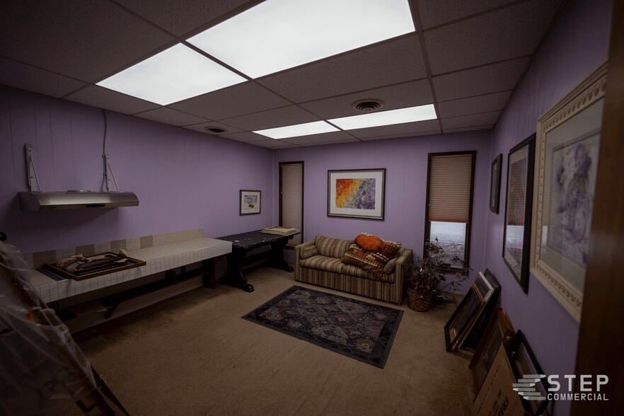 More Photos Of 1335 8th Ave, Greeley Storefront For Sale