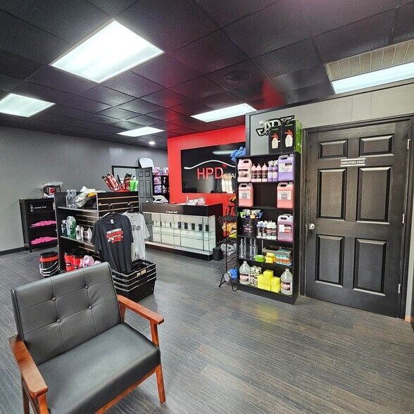 More Photos Of 2015 Westmead St SW, Decatur Industrial For Sale