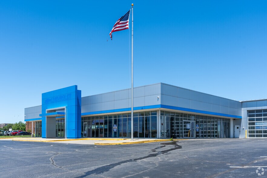 More Photos Of 3921 Frederick Ave, Saint Joseph General Retail For Sale