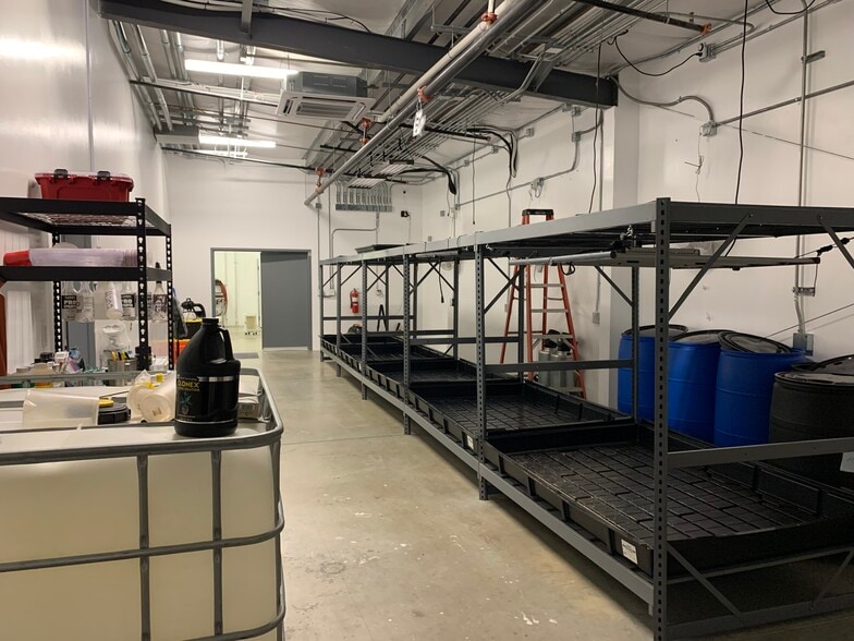 More Photos Of 6101 Washington St, Denver Warehouse For Sale