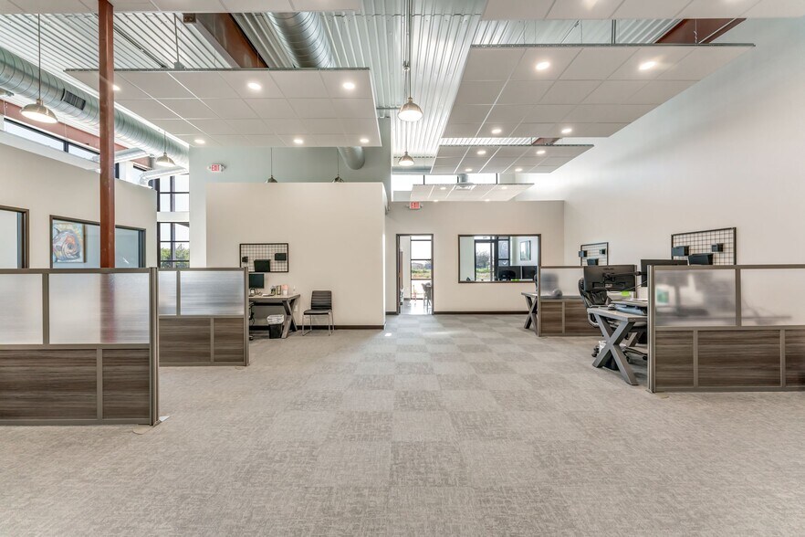 More Photos Of 17516 Matany Rd, Justin Office For Lease