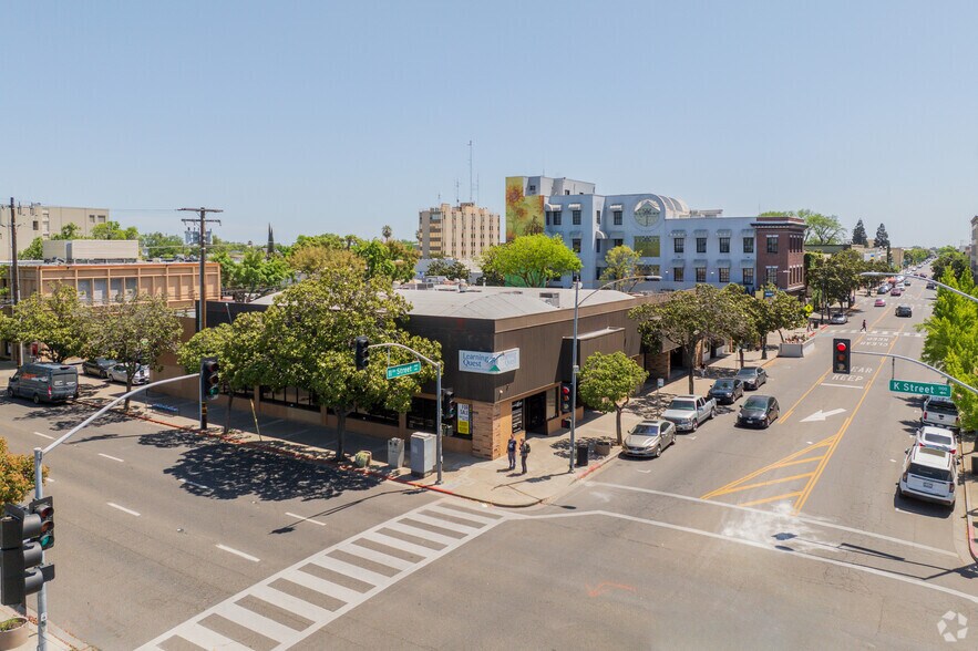 More Photos Of 1028-1032 11th St, Modesto Office For Lease