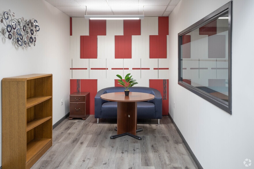 More Photos Of 220 Davidson Ave, Somerset Office For Lease