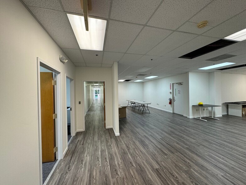 More Photos Of 110 Pomponio Ave, South Plainfield Manufacturing For Sale