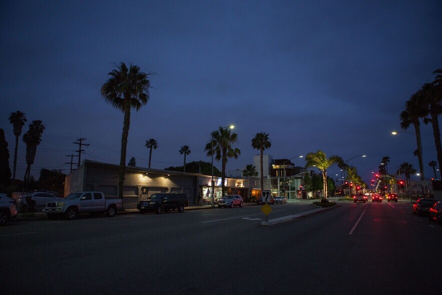 More Photos Of 11018 Washington Blvd, Culver City Storefront For Sale