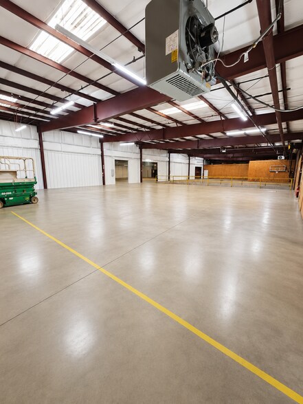 More Photos Of 6221 Monticello Rd, Columbia Warehouse For Lease