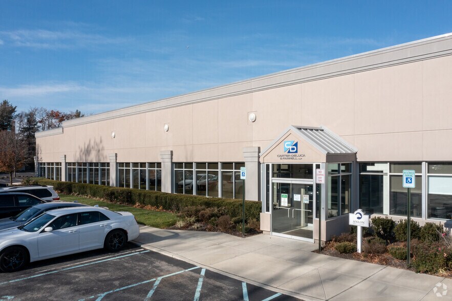 More Photos Of 576 Broadhollow Rd, Melville Office For Sale