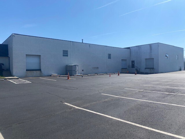 More Photos Of 513 Dickerson Rd, North Wales Manufacturing For Lease