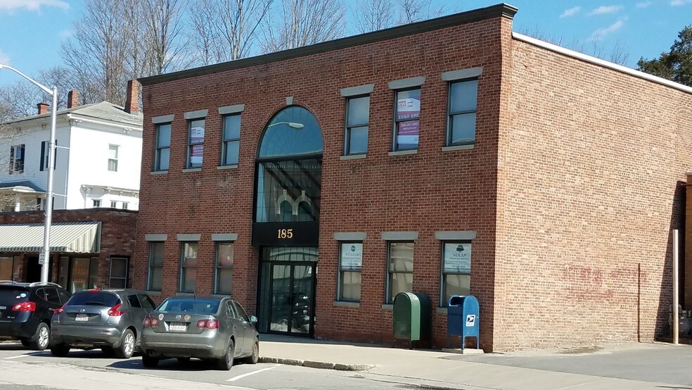 More Photos Of 185 High St, Clinton Office For Lease