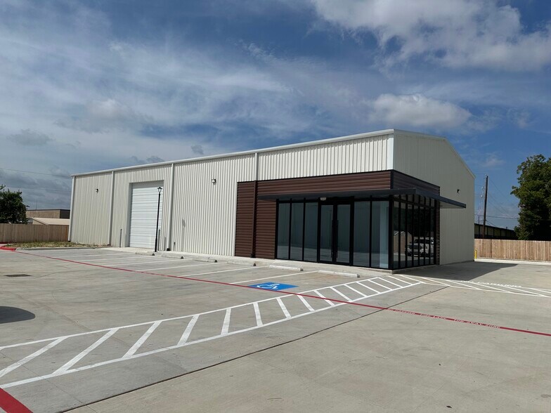 Primary Photo Of 18901 Ashley Rd, Houston Unknown For Lease
