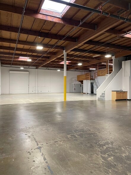 More Photos Of 212-218 Ryan Way, South San Francisco Warehouse For Sale