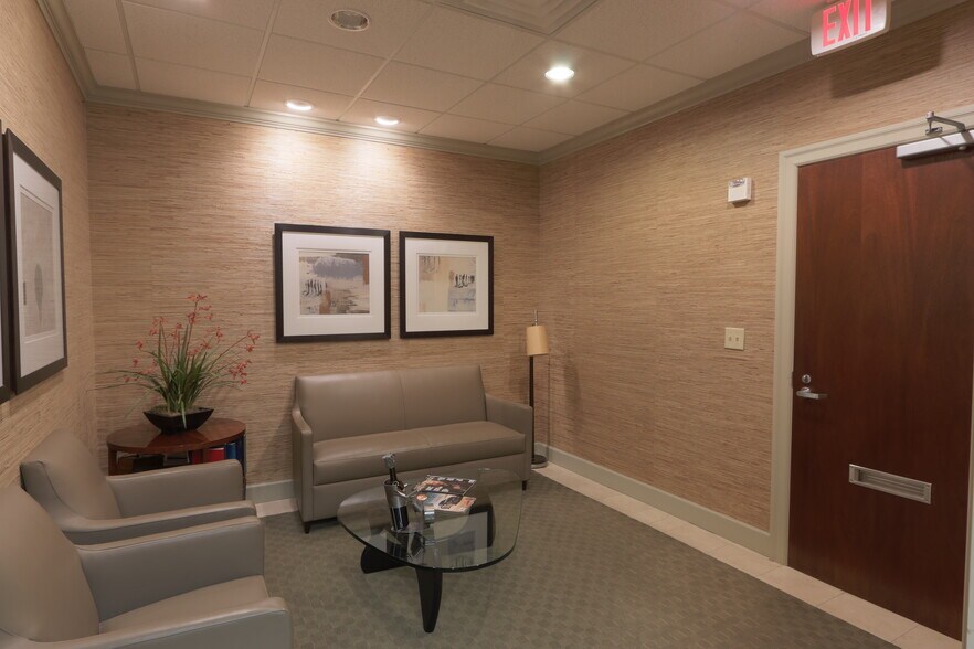 More Photos Of 5855 Sandy Springs Cir NE, Atlanta Office For Sale